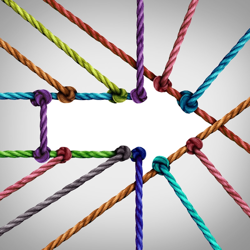 Farbige B&auml;nder verkn&uuml;pft, bilden einen Pfeil,  bildlich f&uuml;r Studium Soziale Arbeit udn Sozialp&auml;dagogik